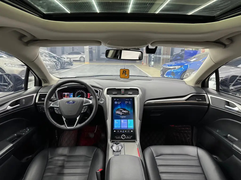 FORD MONDEO 2022