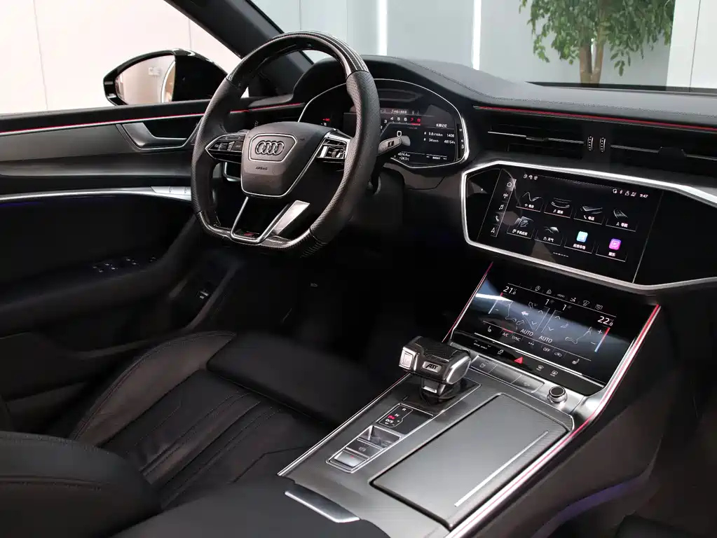 AUDI A7 2022