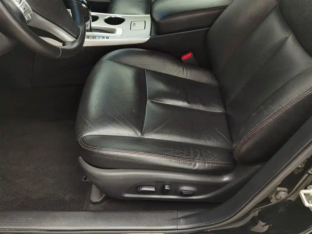 NISSAN TEANA 2018