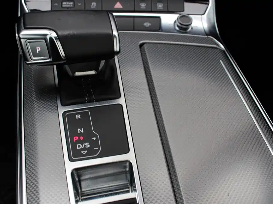 AUDI A6L 2021