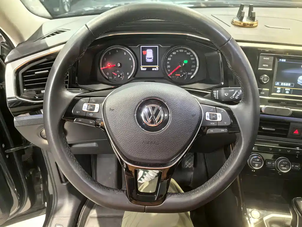 VOLKSWAGEN TAYRON 2020