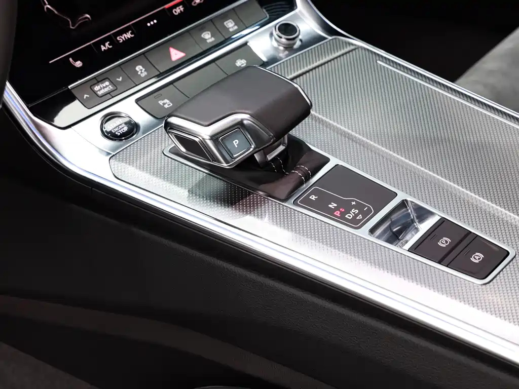 AUDI A6L 2021