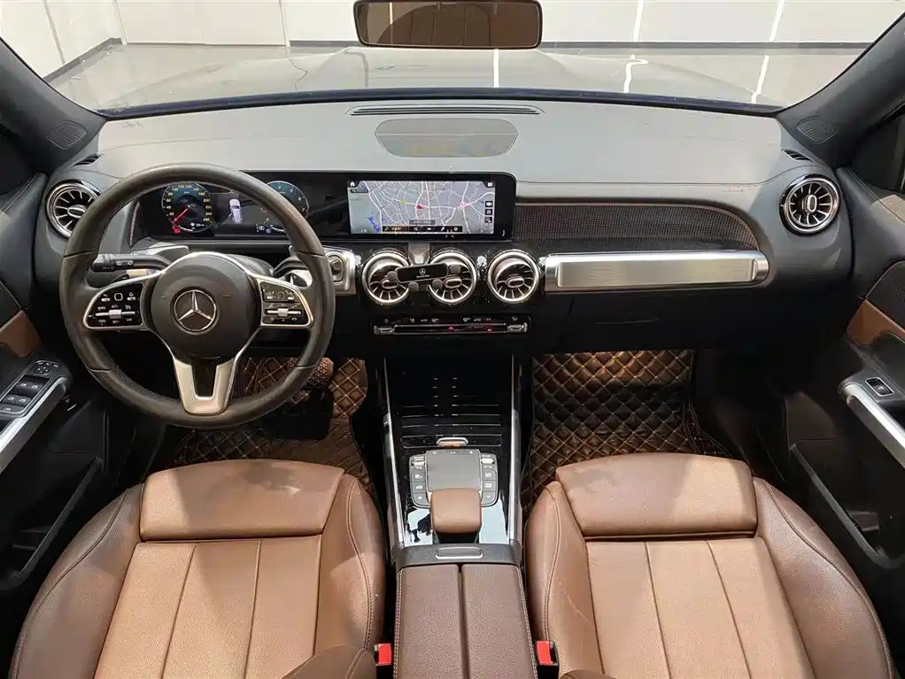 MERCEDES BENZ GLB 2021