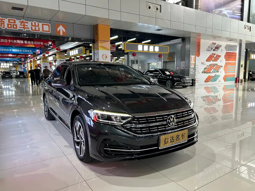 VOLKSWAGEN SAGITAR 2023