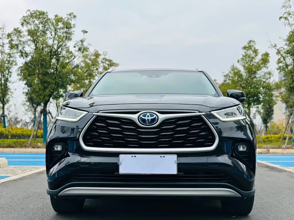 TOYOTA HIGHLANDER 2022
