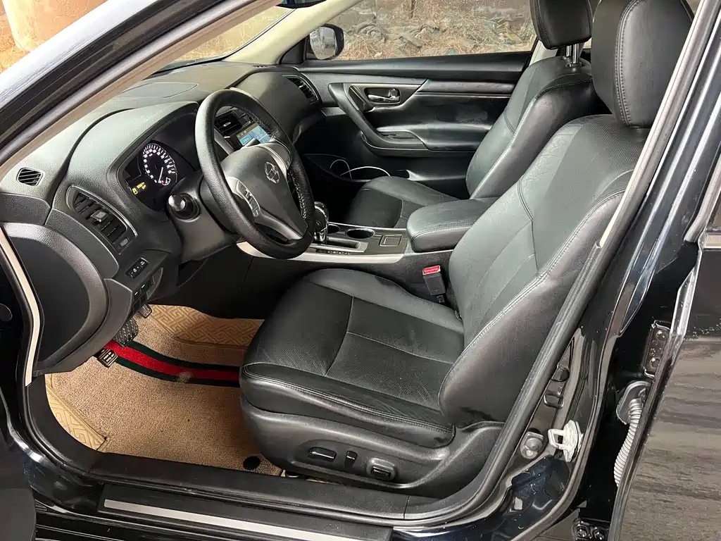NISSAN TEANA 2016