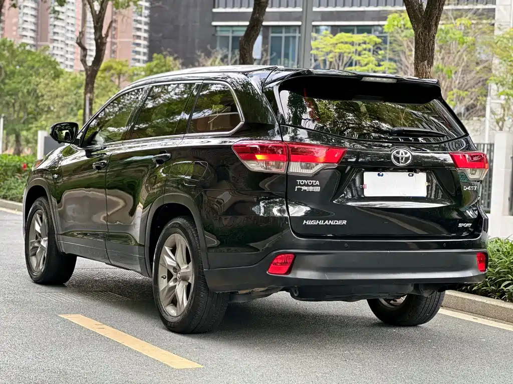 TOYOTA HIGHLANDER 2019