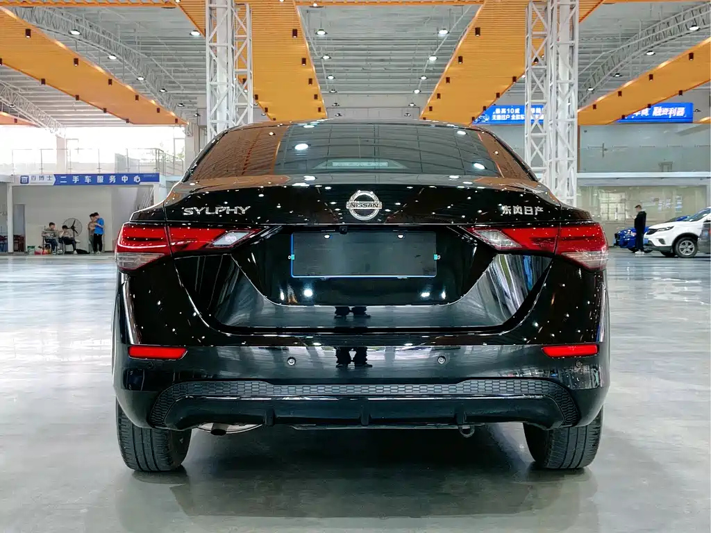 NISSAN SYLPHY 2022