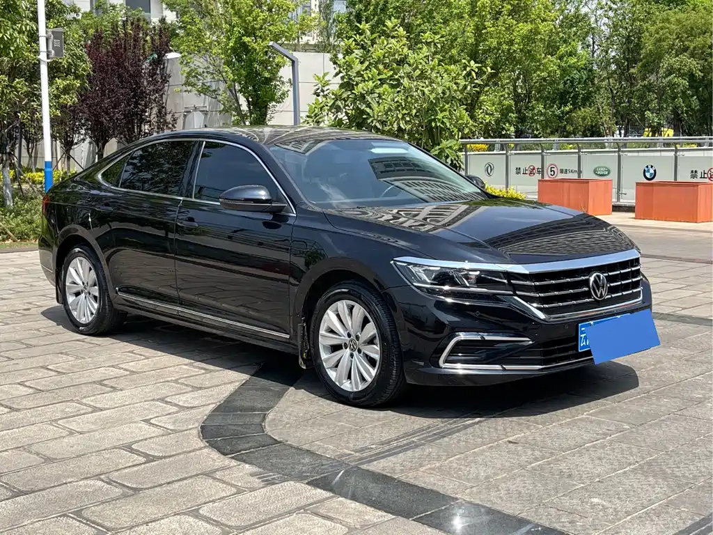 VOLKSWAGEN PASSAT 2021