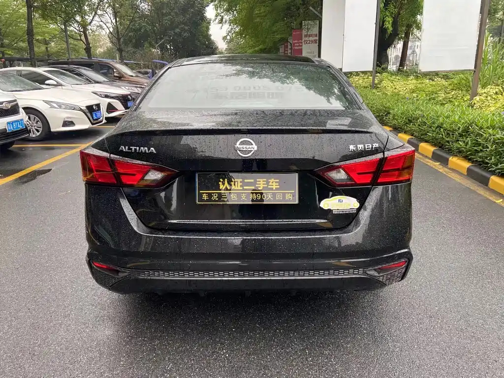 NISSAN TEANA 2020