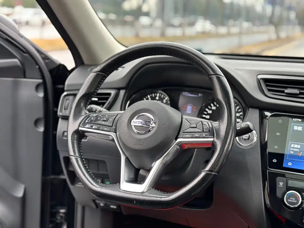 NISSAN X-TRAIL 2019