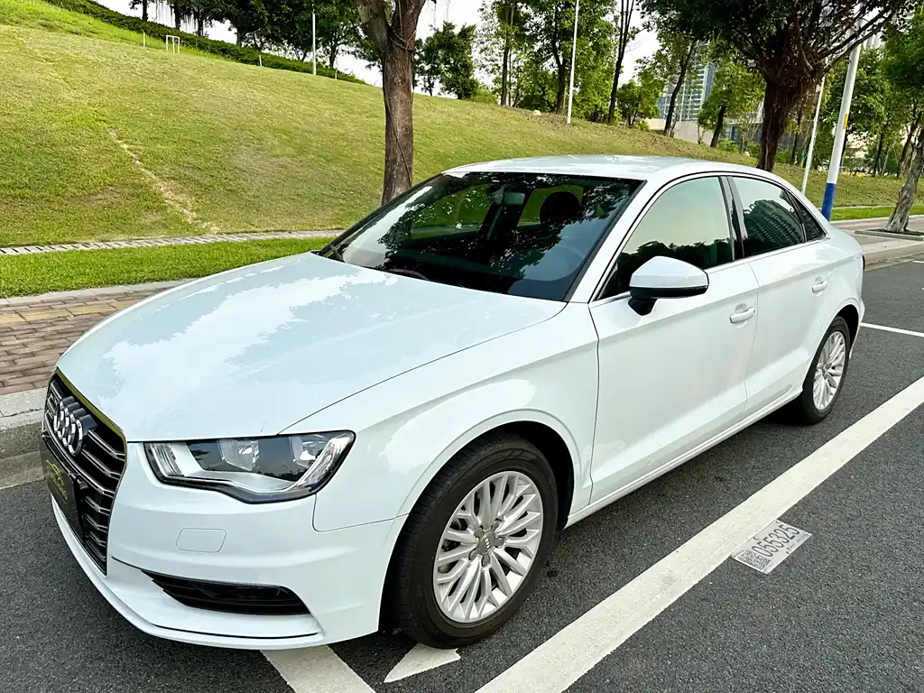 AUDI A3 2016