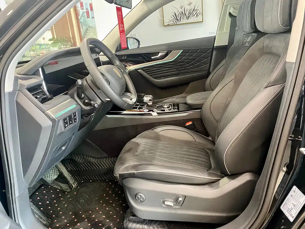 HONGQI HS5 2023