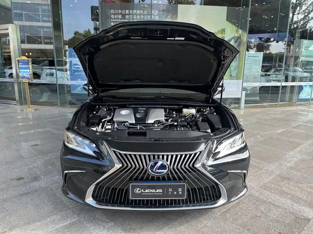 LEXUS ES 2021