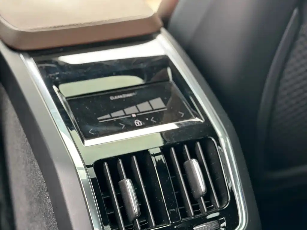 VOLVO S90 2021