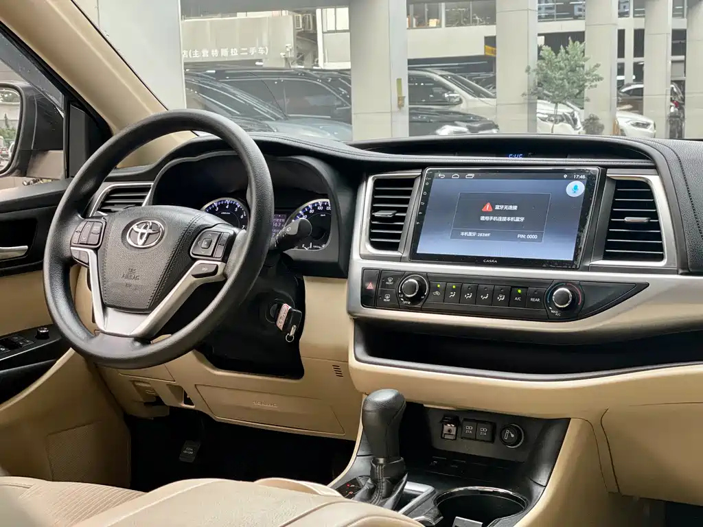 TOYOTA HIGHLANDER 2019