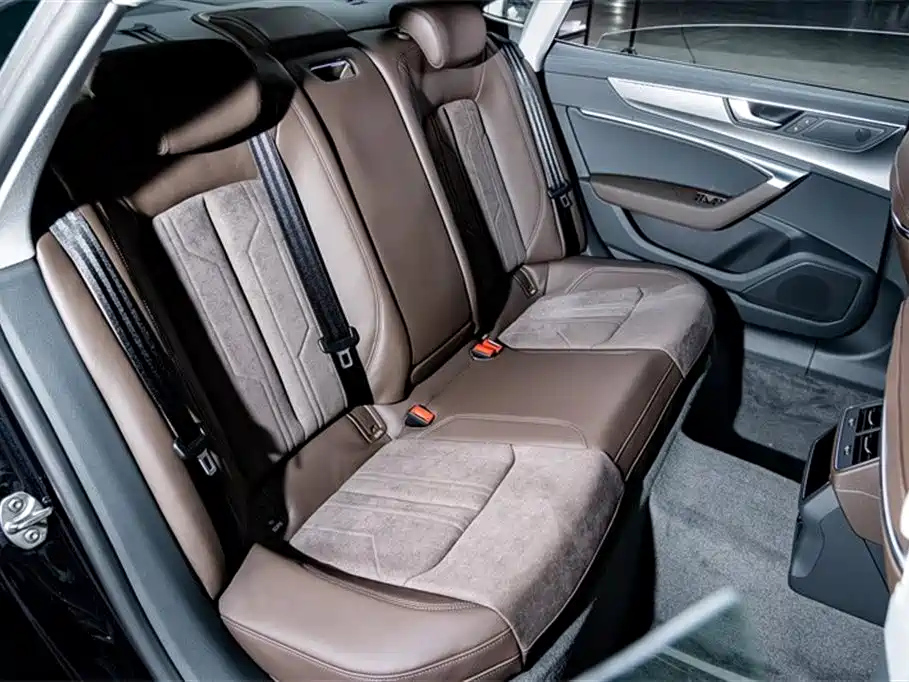 AUDI A7L 2024