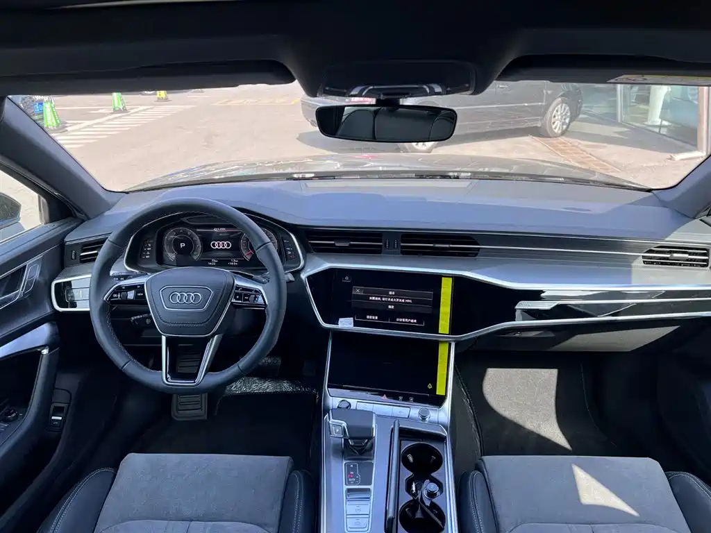 AUDI A6L 2024