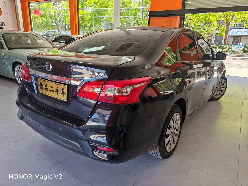 NISSAN SYLPHY 2021