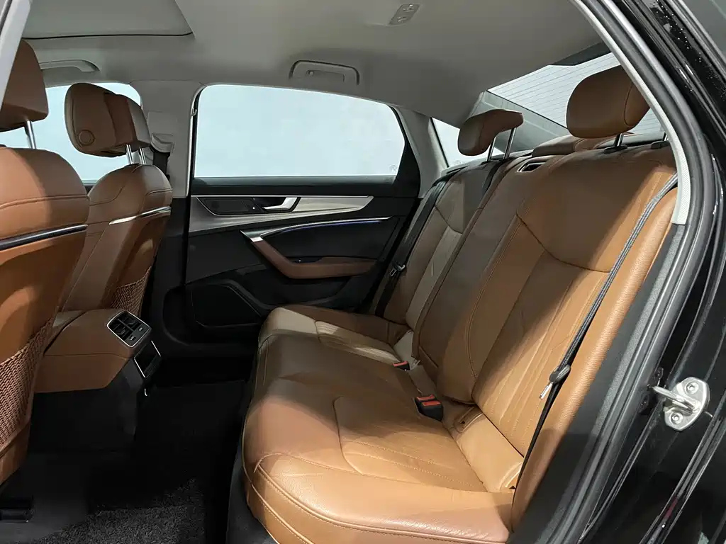 AUDI A6L 2020