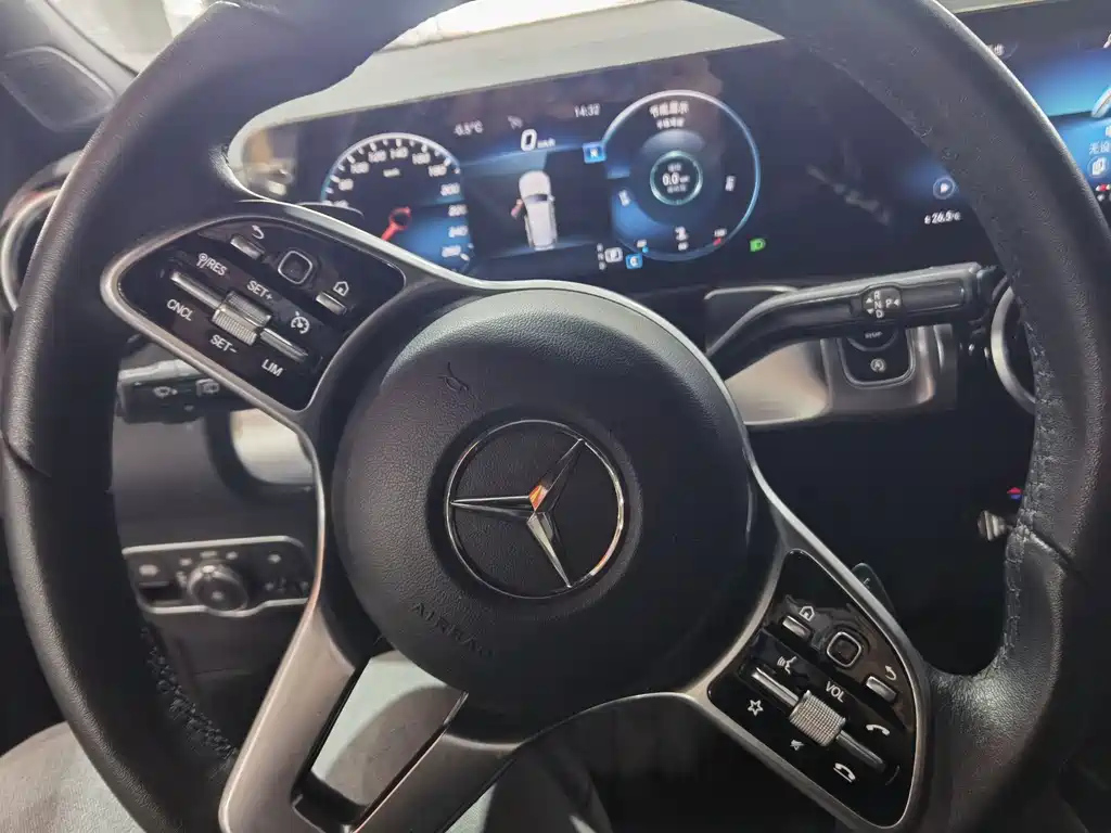 MERCEDES BENZ GLB 2021