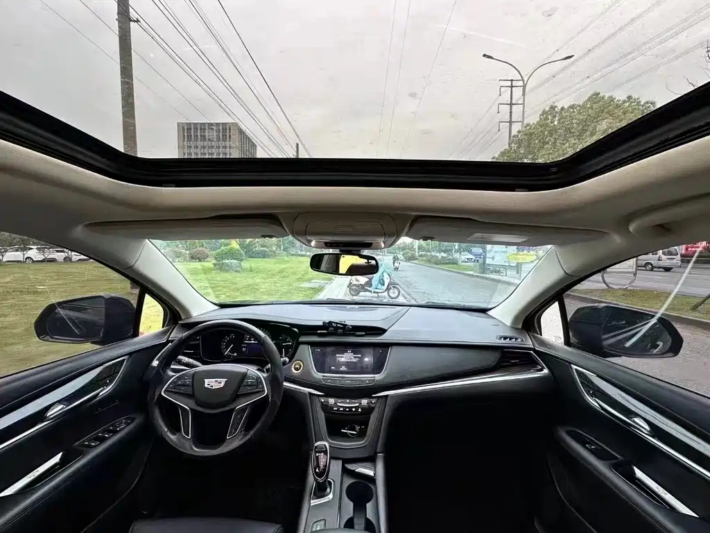CADILLAC XT5 2017