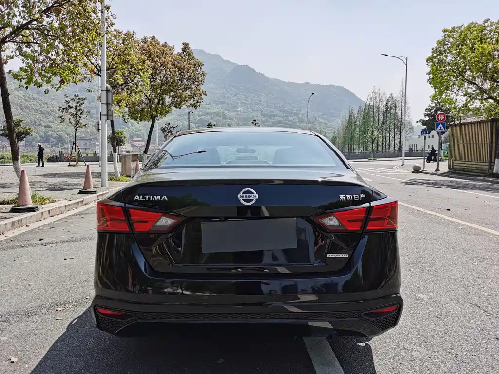 NISSAN TEANA 2021