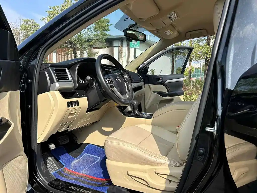 TOYOTA HIGHLANDER 2018