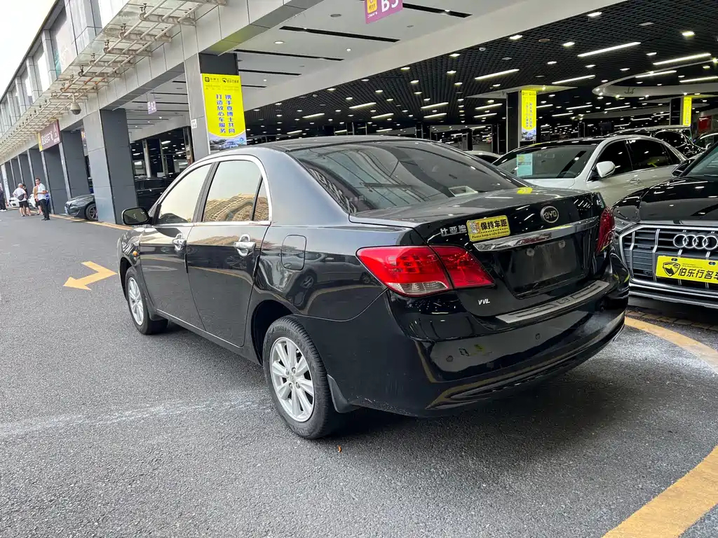 BYD L3 2013