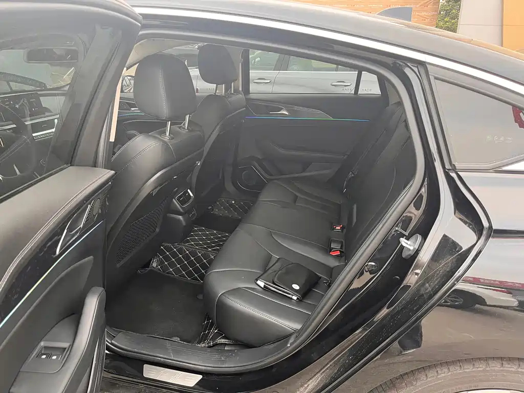 HONGQI H5 2023