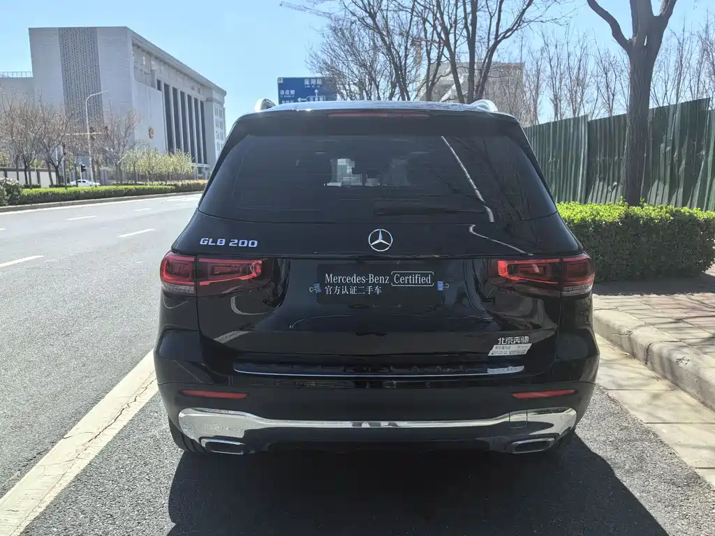 MERCEDES BENZ GLB 2021