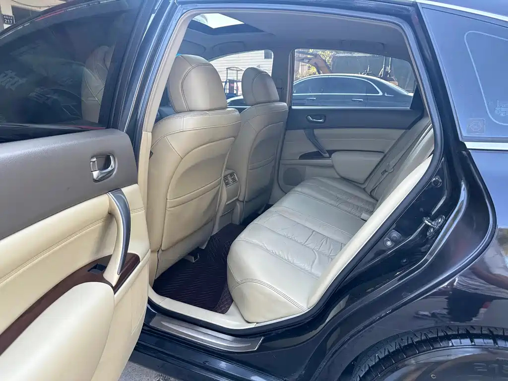 NISSAN TEANA 2009