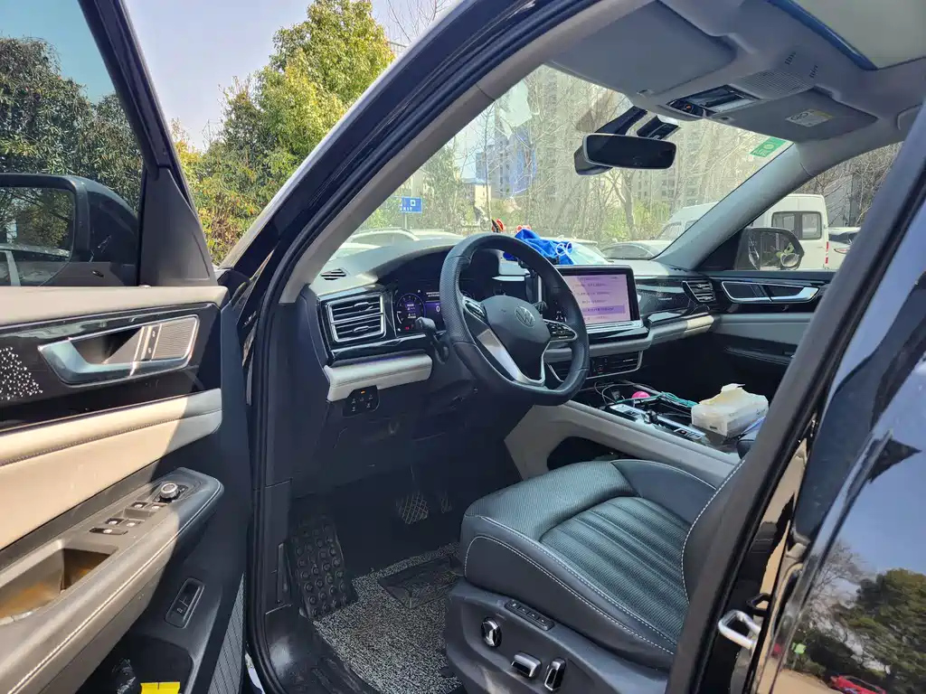 VOLKSWAGEN TOURAN 2022