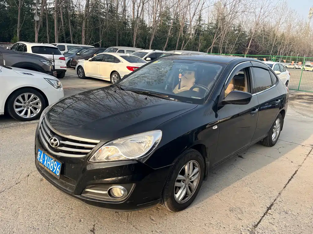 HYUNDAI CELESTA 2012