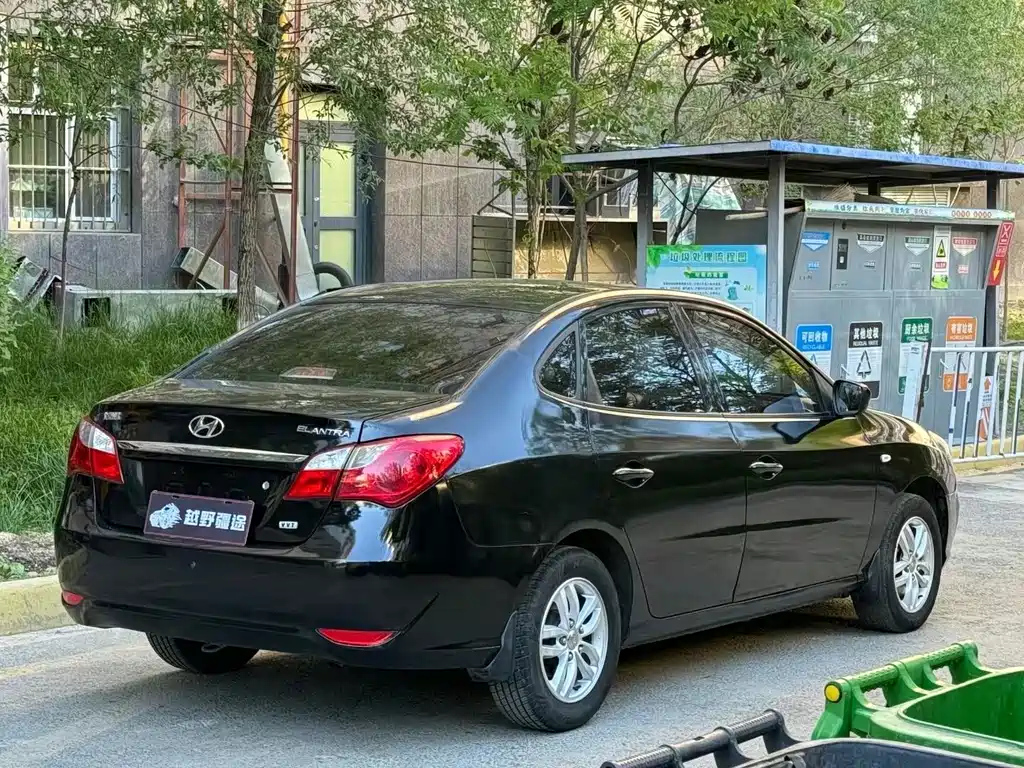 HYUNDAI CELESTA 2014