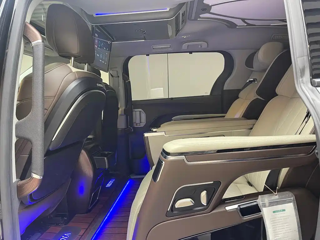 TOYOTA SIENNA SIENNA 2023