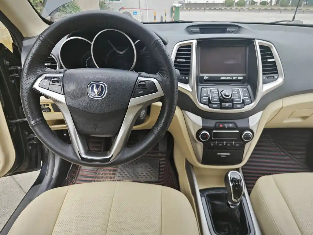 CHANGAN EADO 2016