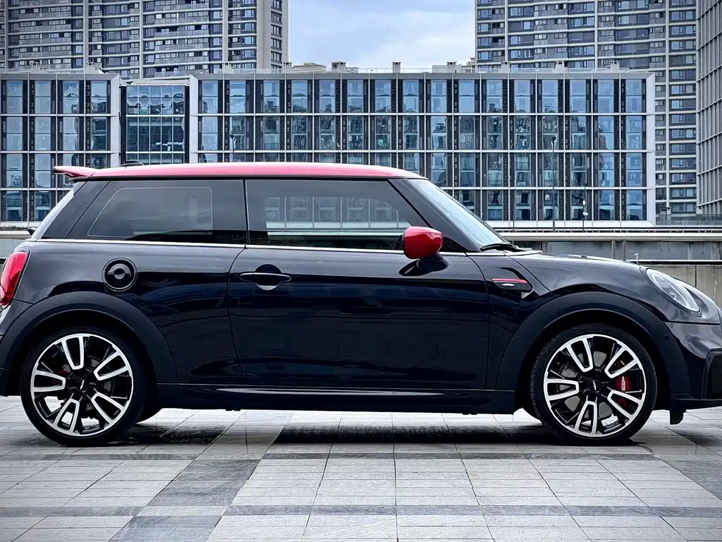 MINI JCW 2022