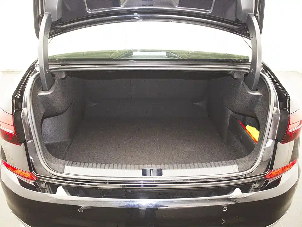 VOLKSWAGEN PASSAT 2020
