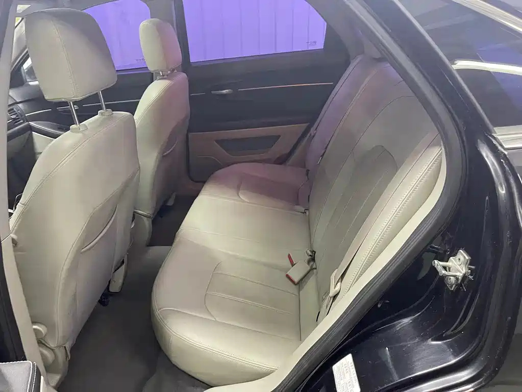 BAIC SENOVA D50 2015