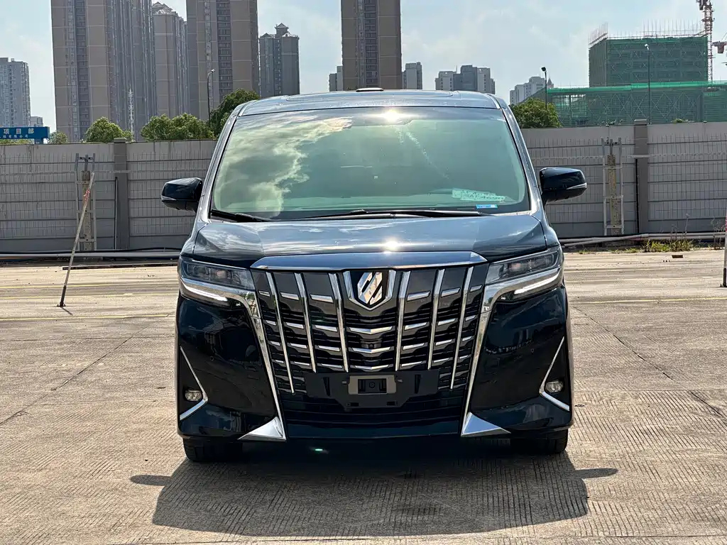 TOYOTA ALPHARD 2018