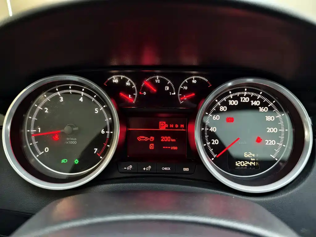 PEUGEOT 508 2013