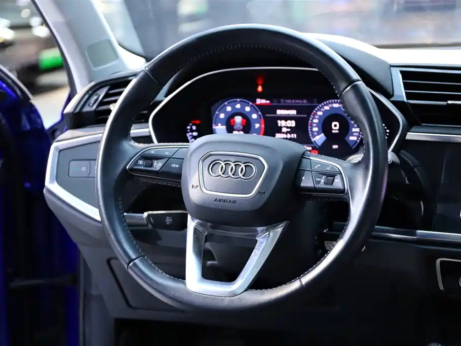 AUDI Q3 2020