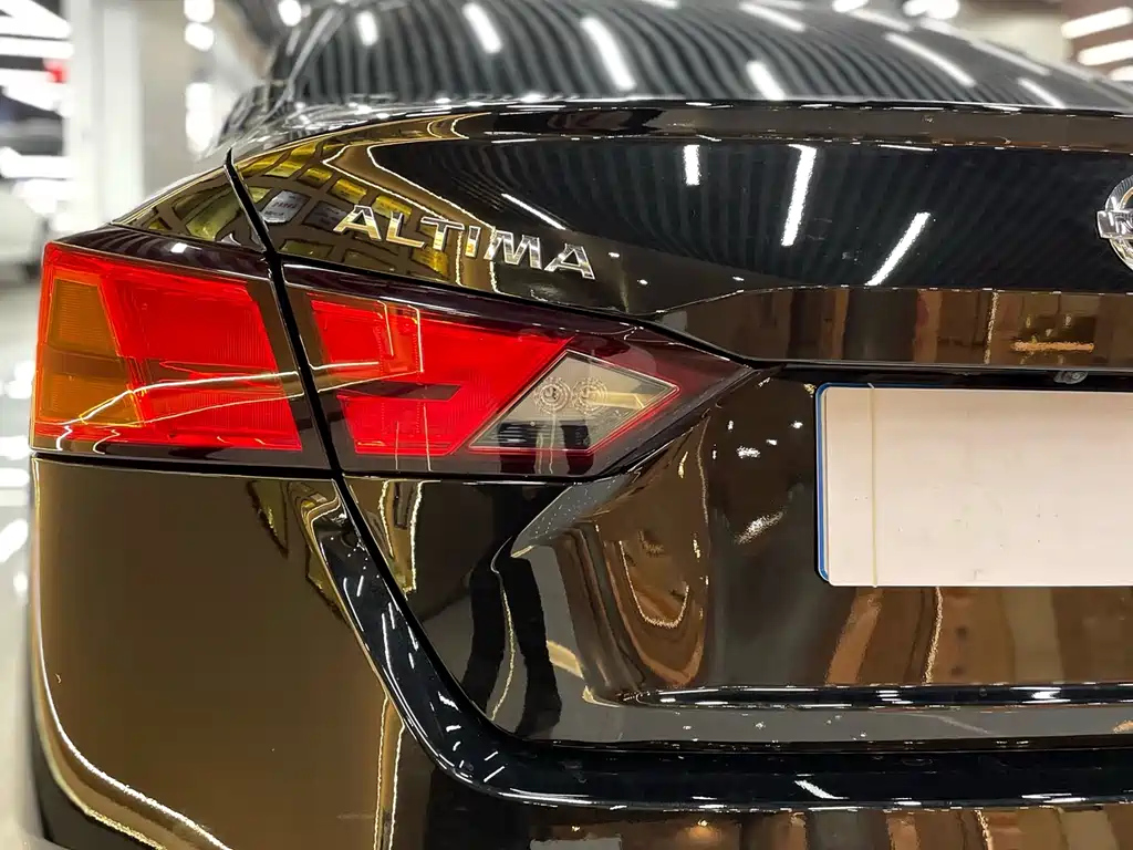 NISSAN TEANA 2022