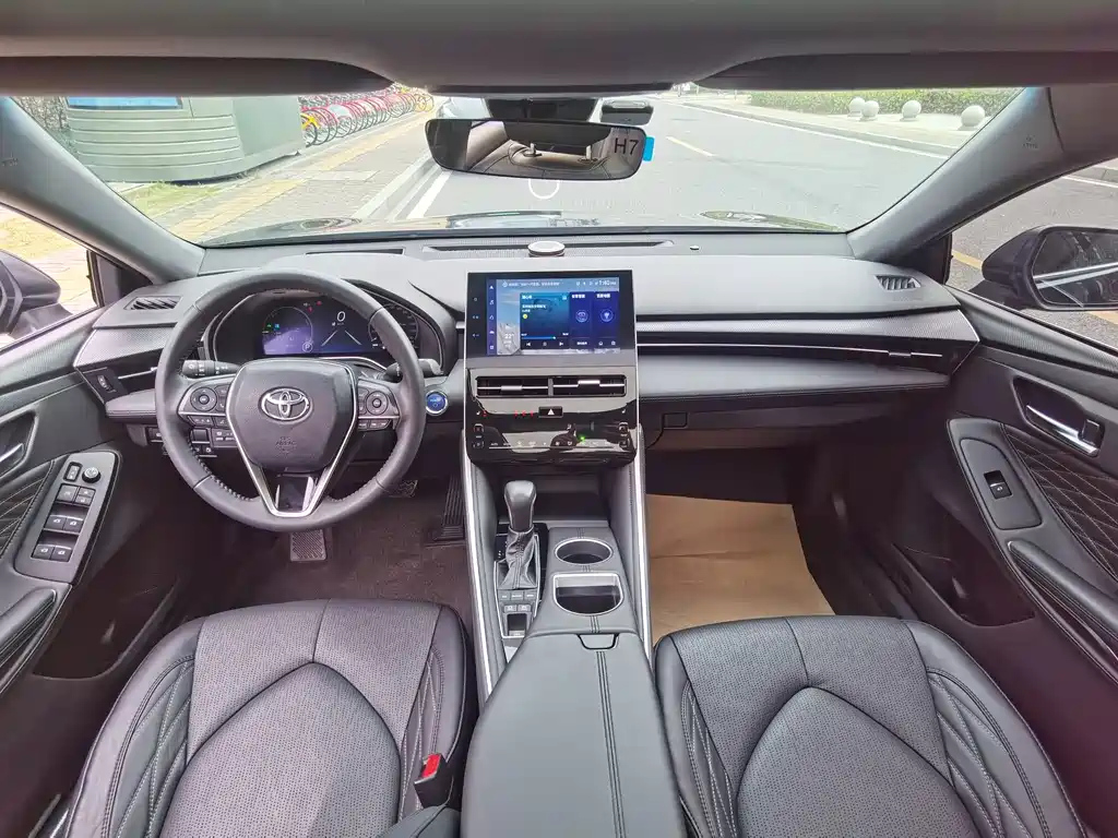TOYOTA AVALON 2023