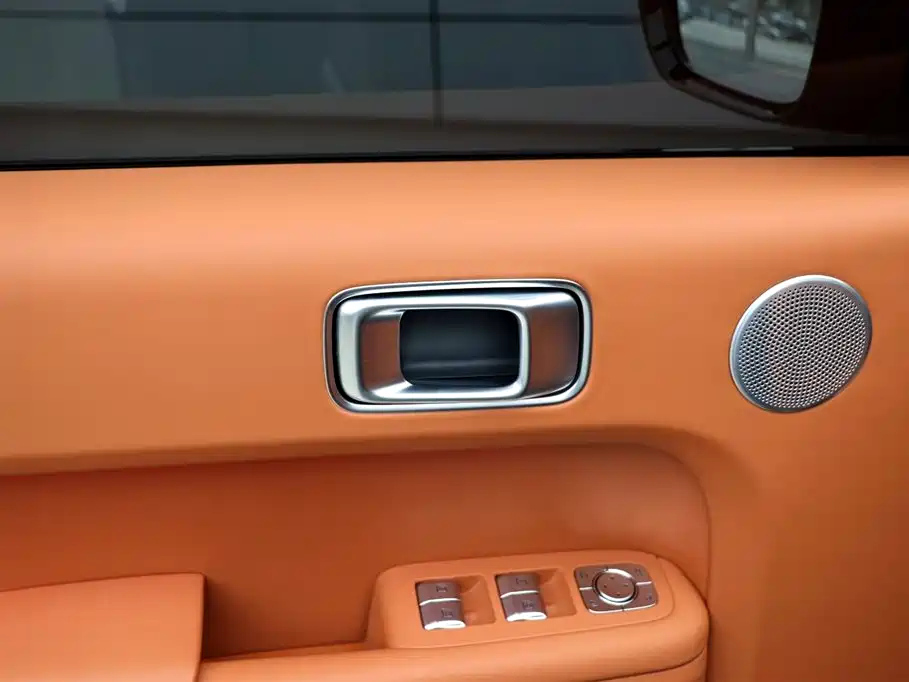 LI AUTO L8 2024