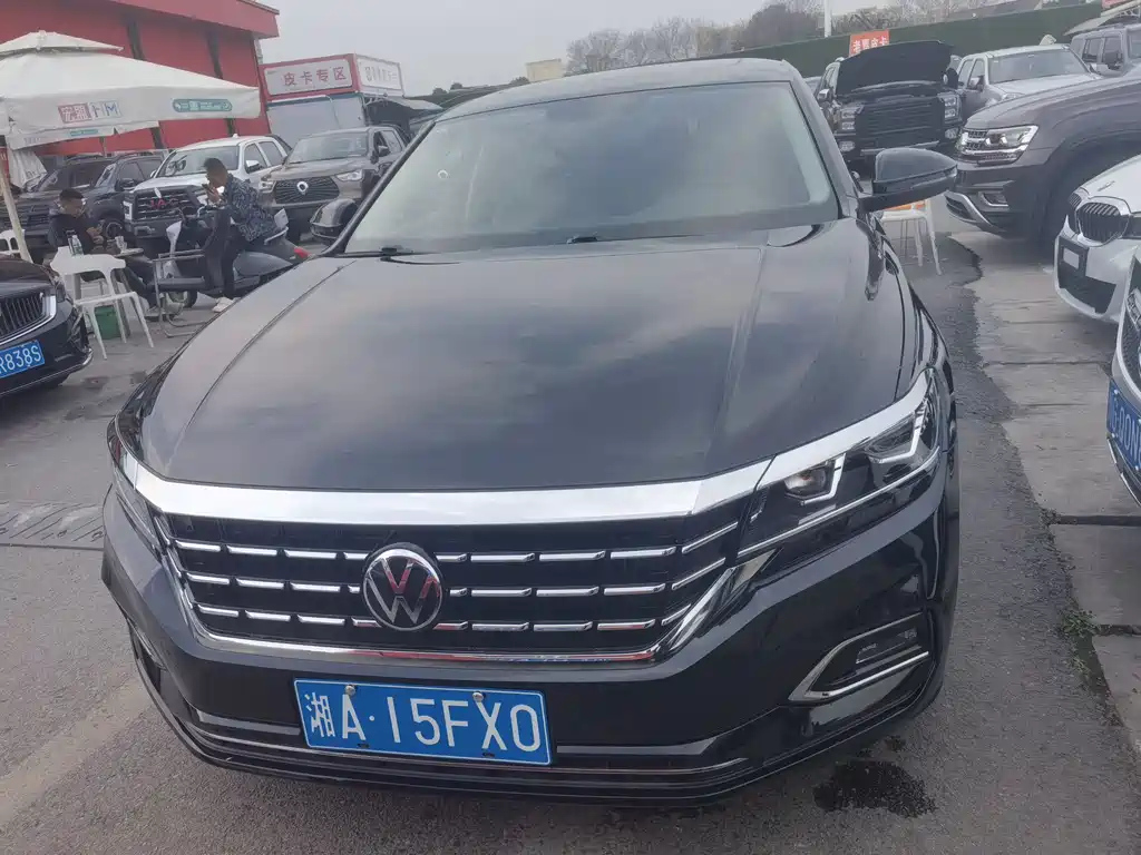 VOLKSWAGEN PASSAT 2021
