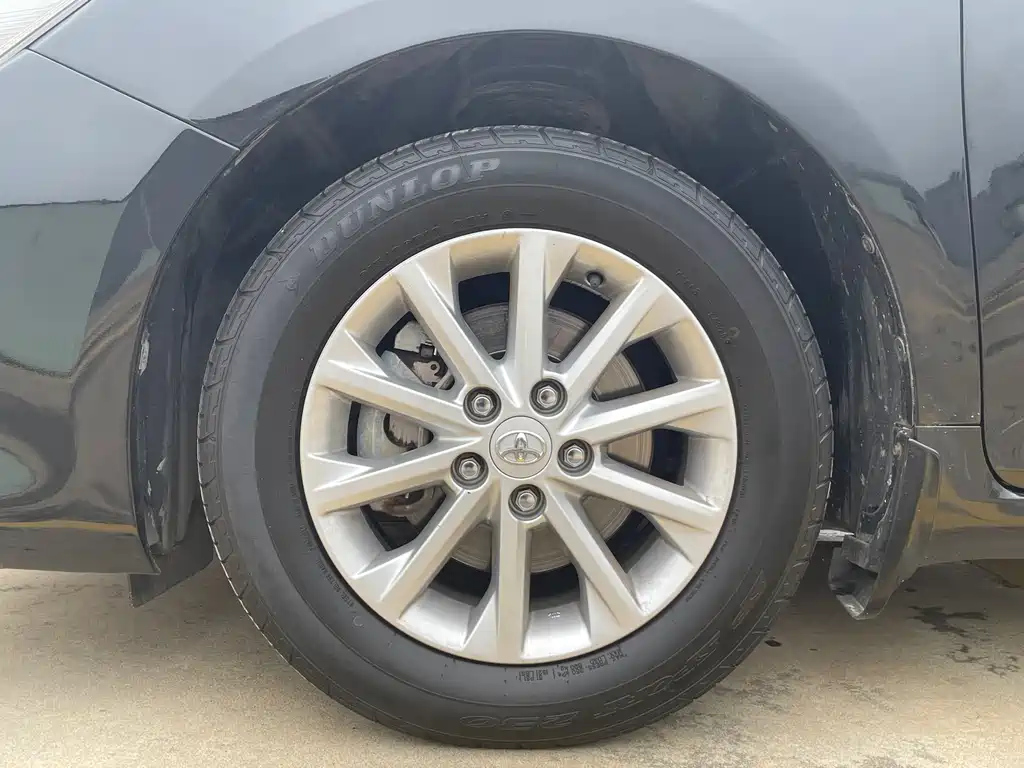 TOYOTA CAMRY 2016