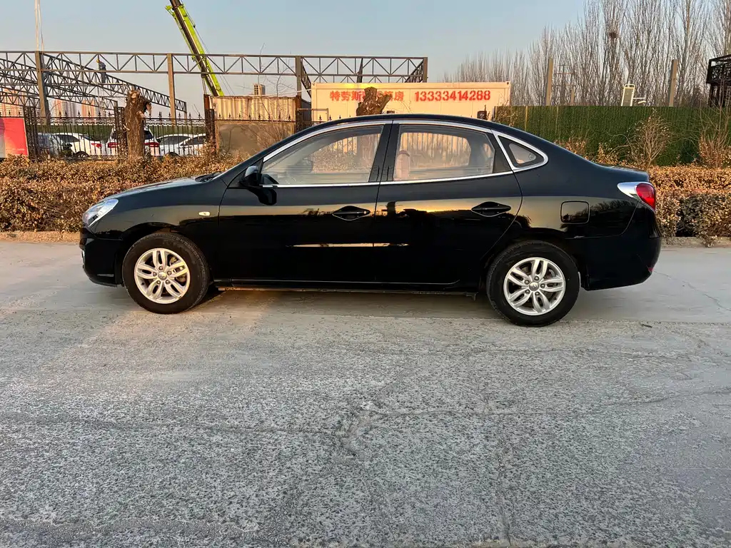 HYUNDAI CELESTA 2013