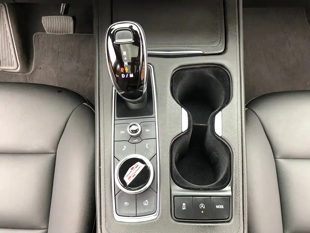CADILLAC XT4 2021